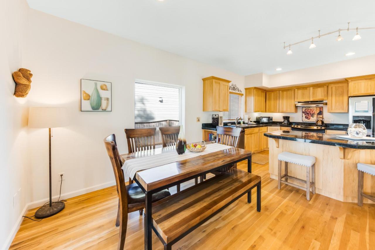 Yaquina Lighthouse View Beach Home Newport Bagian luar foto