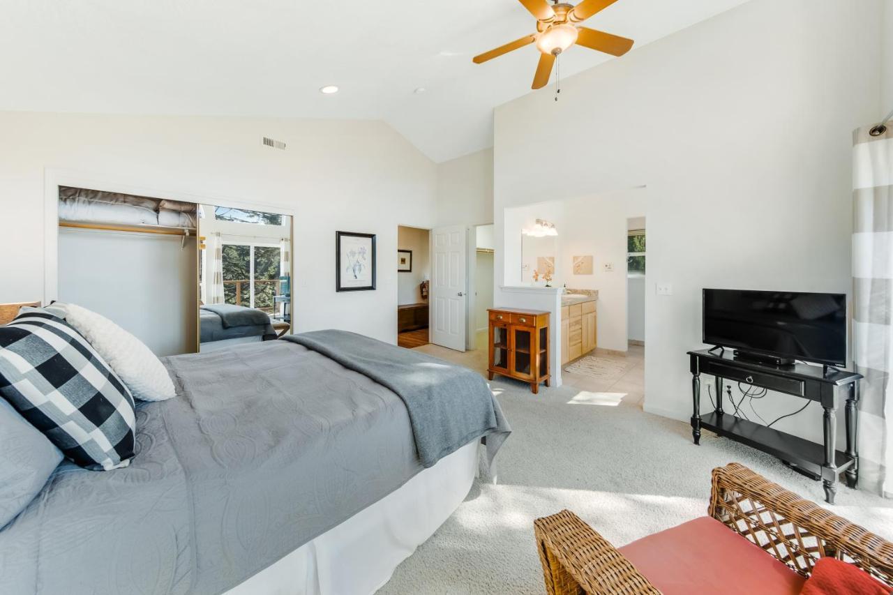 Yaquina Lighthouse View Beach Home Newport Bagian luar foto