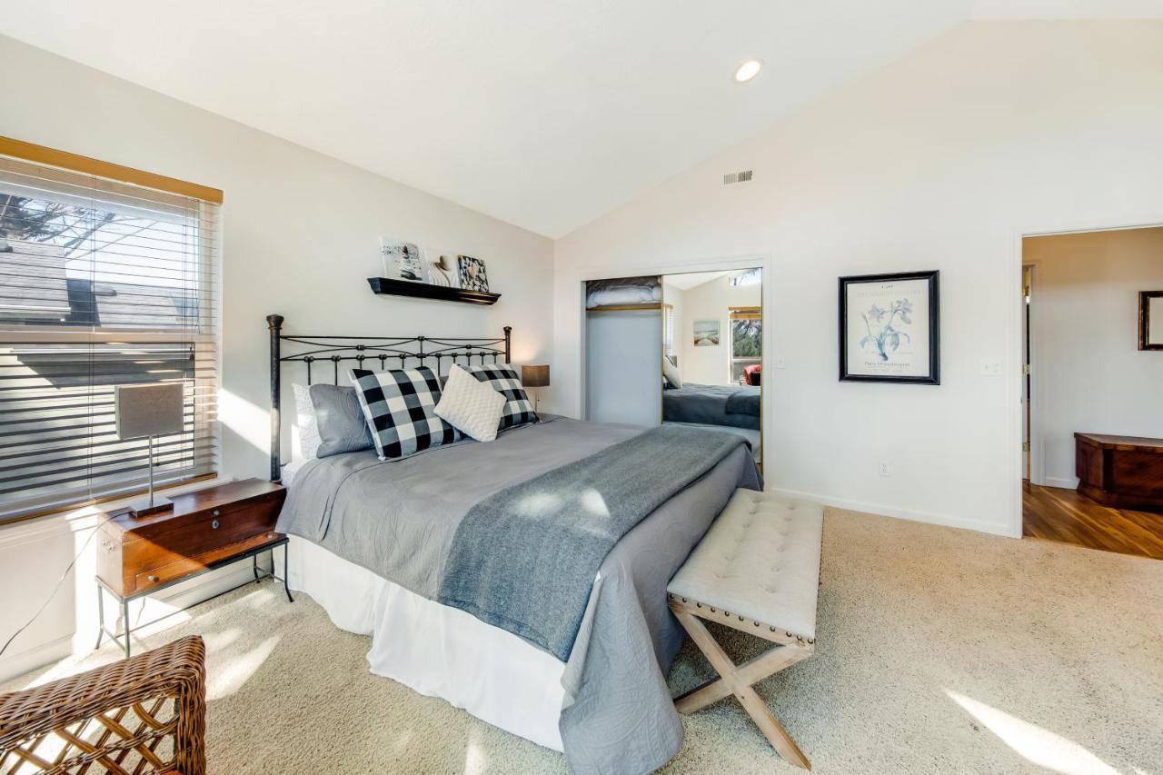 Yaquina Lighthouse View Beach Home Newport Bagian luar foto